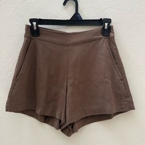 Old Navy High-Waist playa shorts